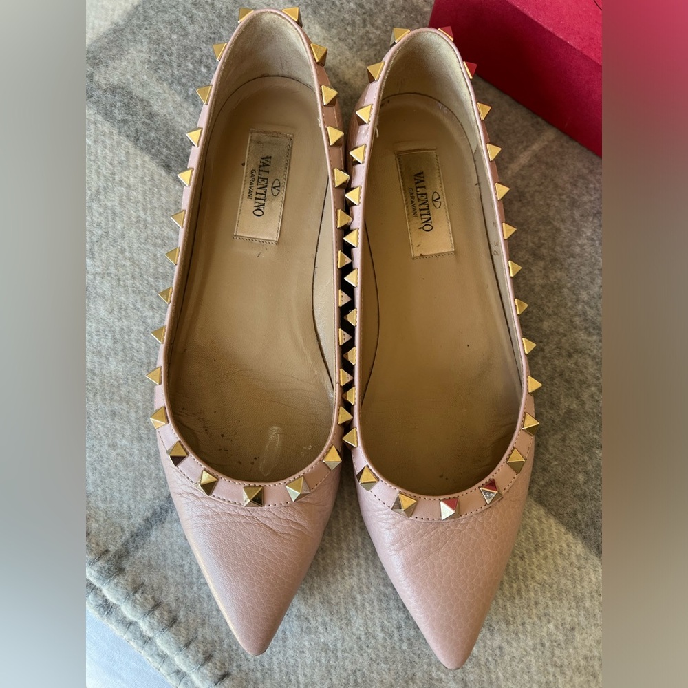 Valentino flats